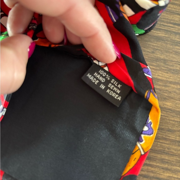 NICOLE MILLER Vintage 90s Basketball Silk Tie - Picture 4 of 4